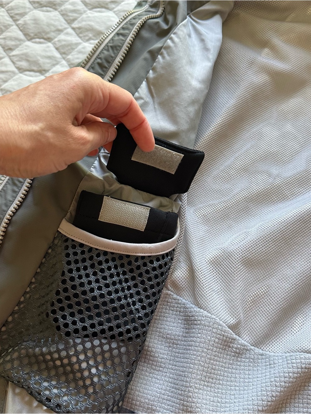 Hooded shell/rain jacket - Picture 11 of 16